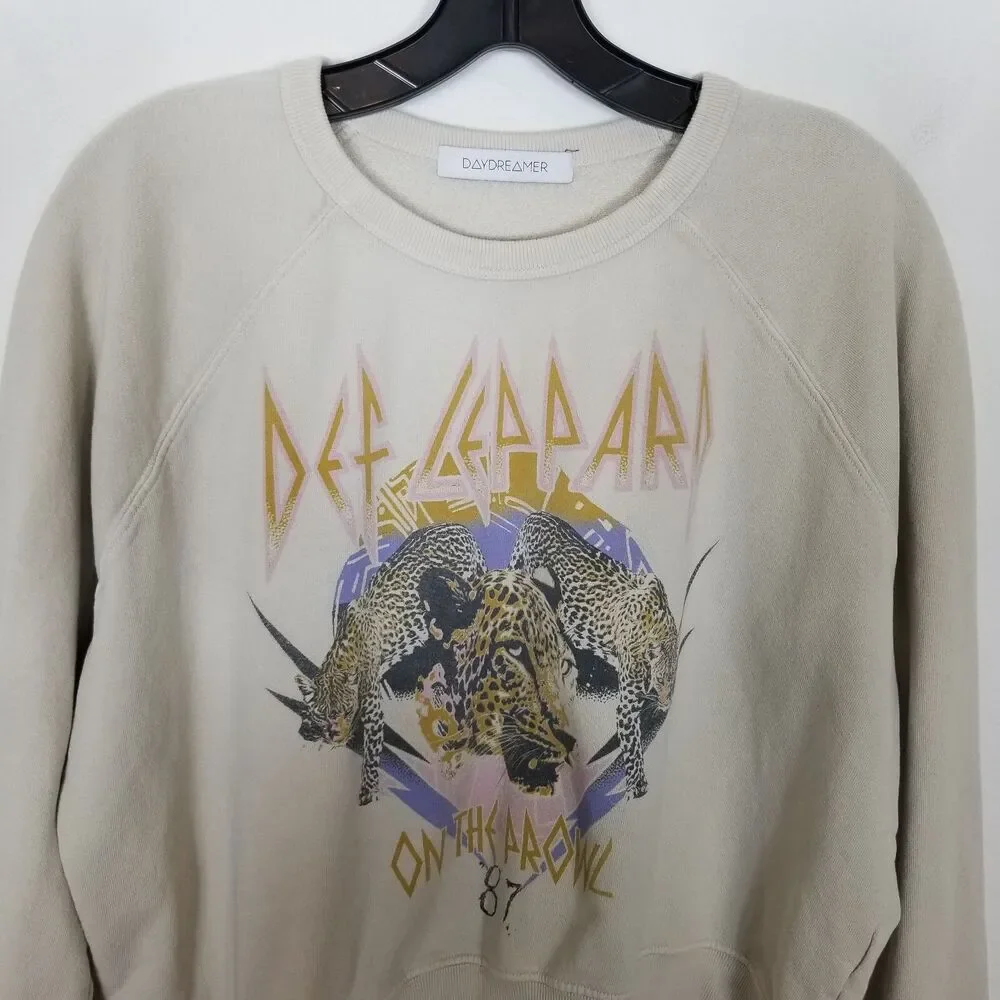Daydreamer Women‎  Def Leppard On The Prowl Graphic Sweatshirt Sz S Ivory - Picture 2 of 7
